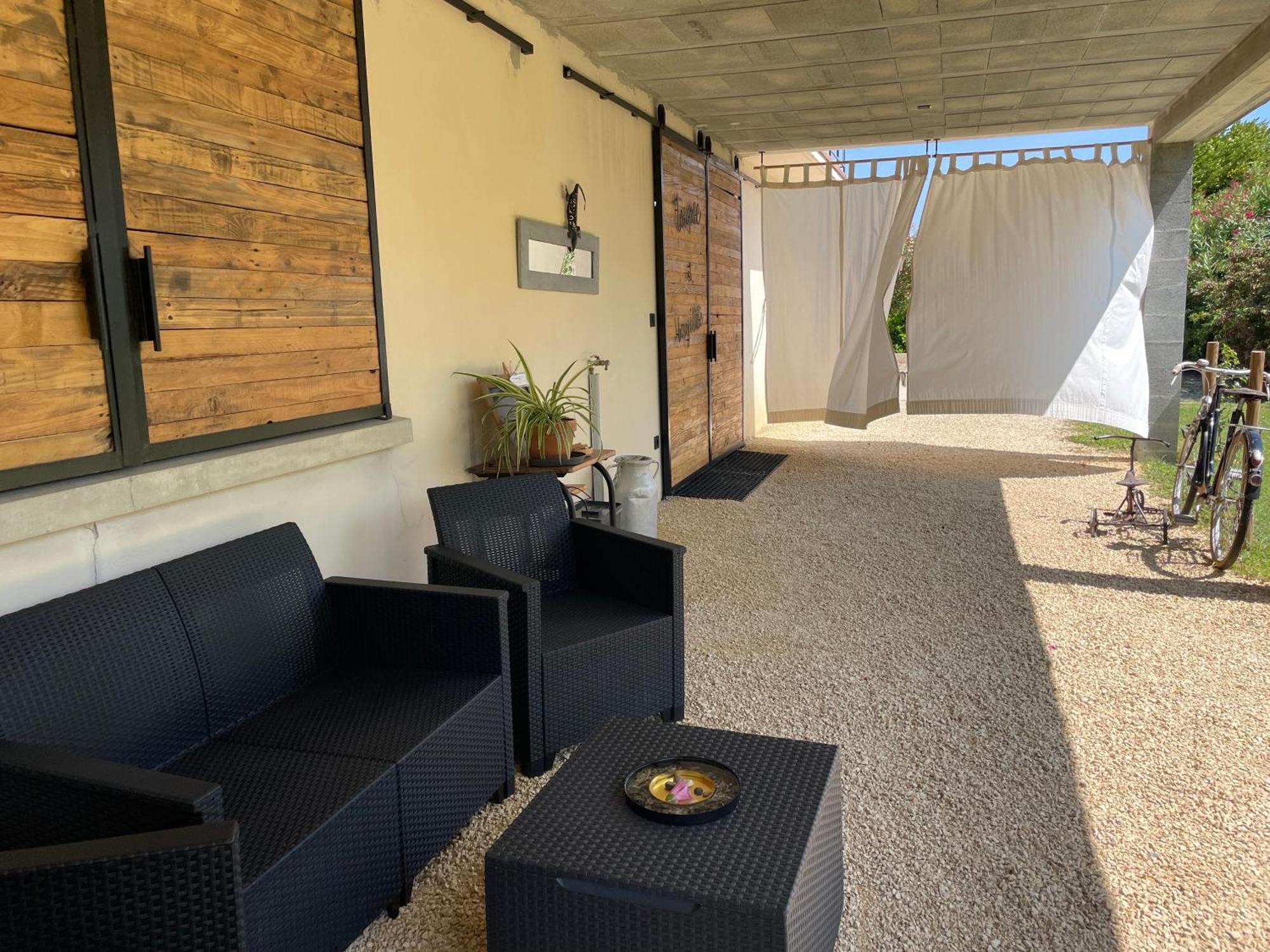 Toupie Et Bicyclette Villa Charmes-sur-Rhone Екстериор снимка